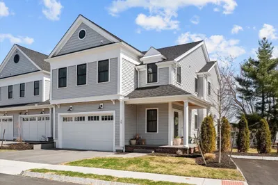 34 Cutter Lane #69 1