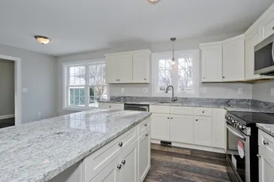 37 Ontario St 1
