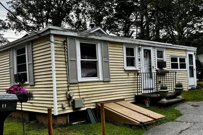 11 Old Andover Rd