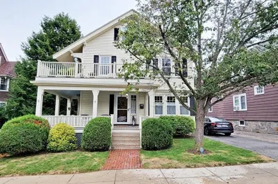 9 Avalon Rd #1 1
