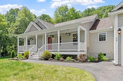 53 Turnpike Road 1