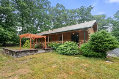 56 Parmenter Ln 1