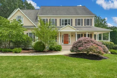 2 Grindstone Ct 1