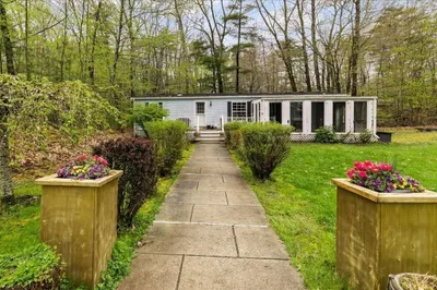 84 Forest Rd 1