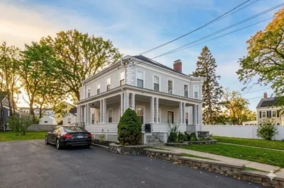 29-31 Middlesex St #1 1
