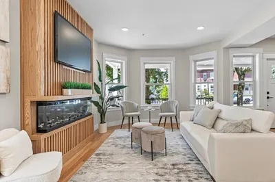 55 Packard Ave #1