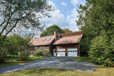 38 Huntington Rd