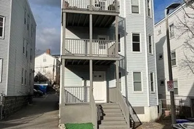 25 Hecla Street 1