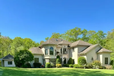 37 Putnam Hill Road 1