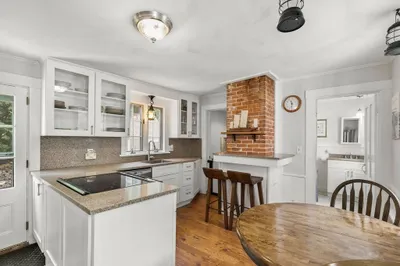 179 Main Street 1