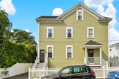 121 E Cottage St #7.