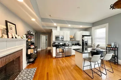 16 Tudor St #7