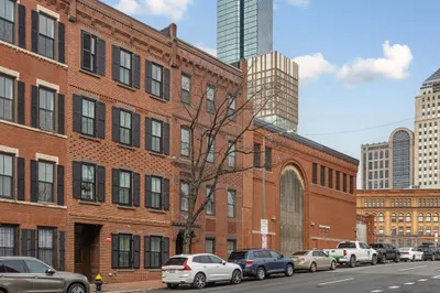 88 Berkeley St #3