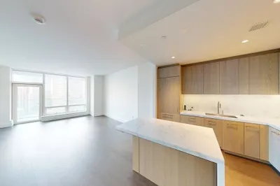 430 Stuart St #24B