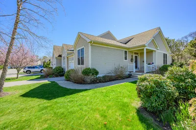 118 Grey Hawk Dr #118 1