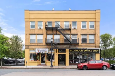 76-80 Main St