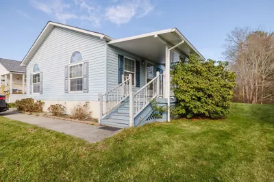18 Mockingbird Ln