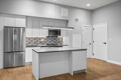 524 Main St #3