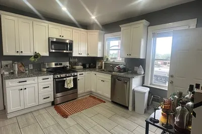 10 Houghton St #3 1