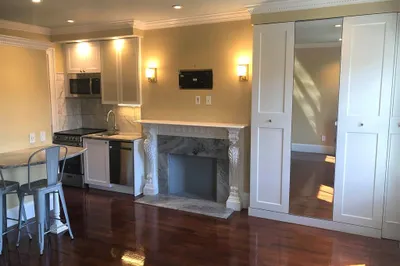 88 Charles St #6