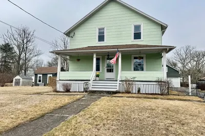 23 Hillcrest St 1