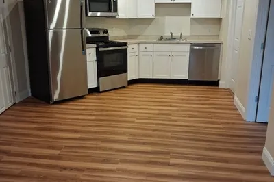 99 Main St #9