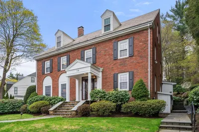 78 Waban Hill Rd N Rd