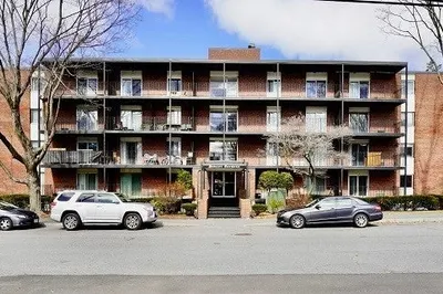 45 Oval Rd #22
