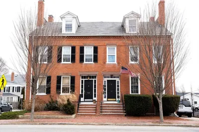 126 High St #1 1