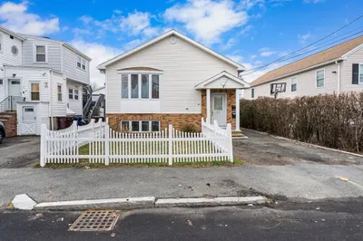 62 Gage Ave
