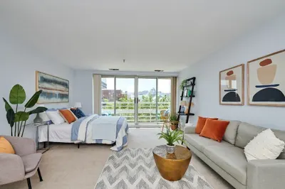 4 Canal Park #610