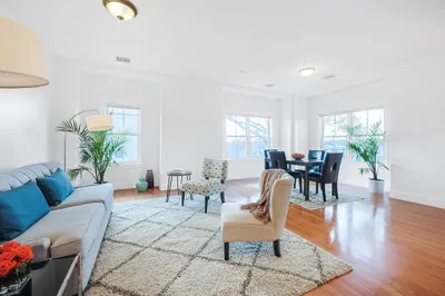 45 Endicott Ave #6