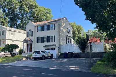 23 Valley Rd 1