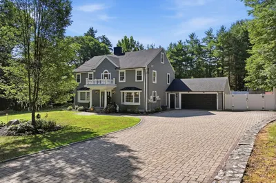 406 Pleasant St 1