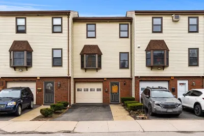 34 Whitby St #34