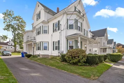 8 Bradford St 1