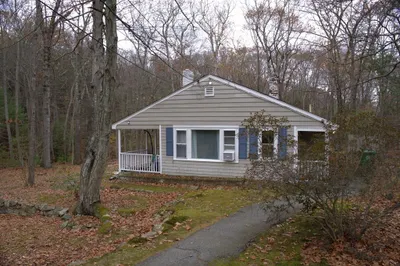 139 Grove St 1