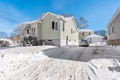 677 Oak Grove Ave 1