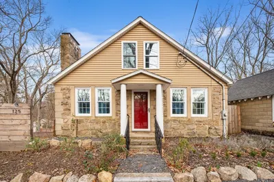 125 Forest St 1