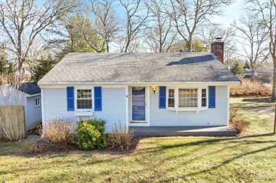 209 Castlewood Circle