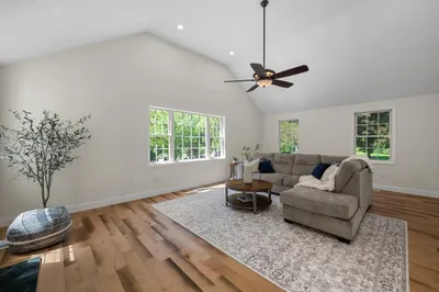 128 Memorial Dr 1