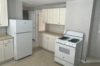 27 Warren Ave #3-3 1