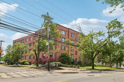 128 Pleasant St #407