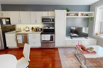 9 Anderson St #2 R