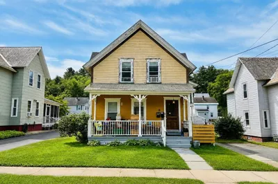 16 Chestnut St 1