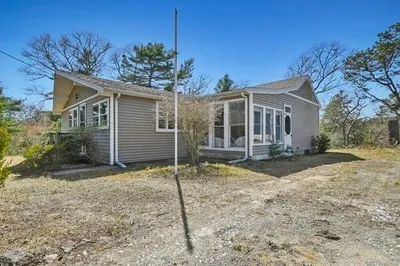 272 Glen Charlie Rd 1