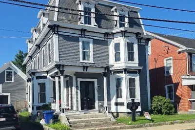 258 Main St #1 1