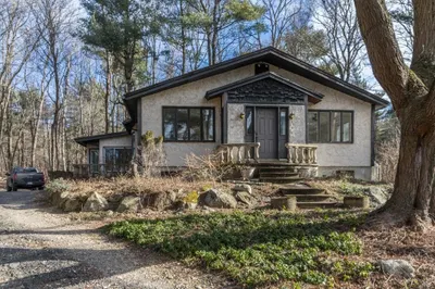 64 Hobbs Road 1
