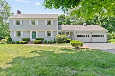 22 Plymouth River Road 1