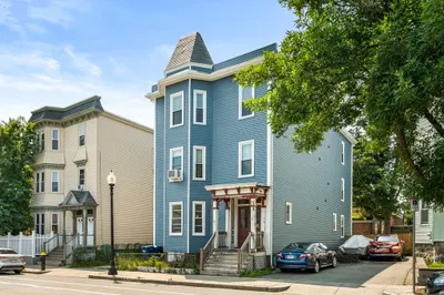 1041 Dorchester Ave #2